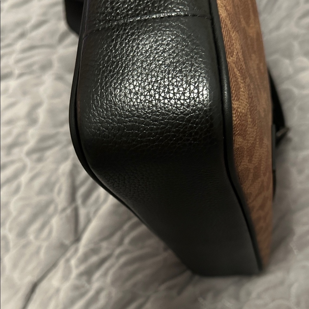 Coach Signature Canvas and Black Leather Crossbody - Picture 5 of 7